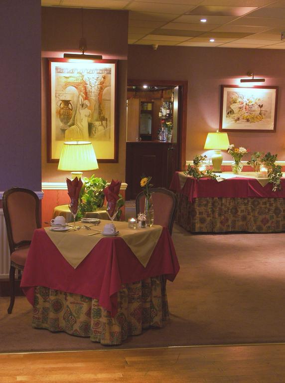 Rosemount Hotel Питлохри Екстериор снимка